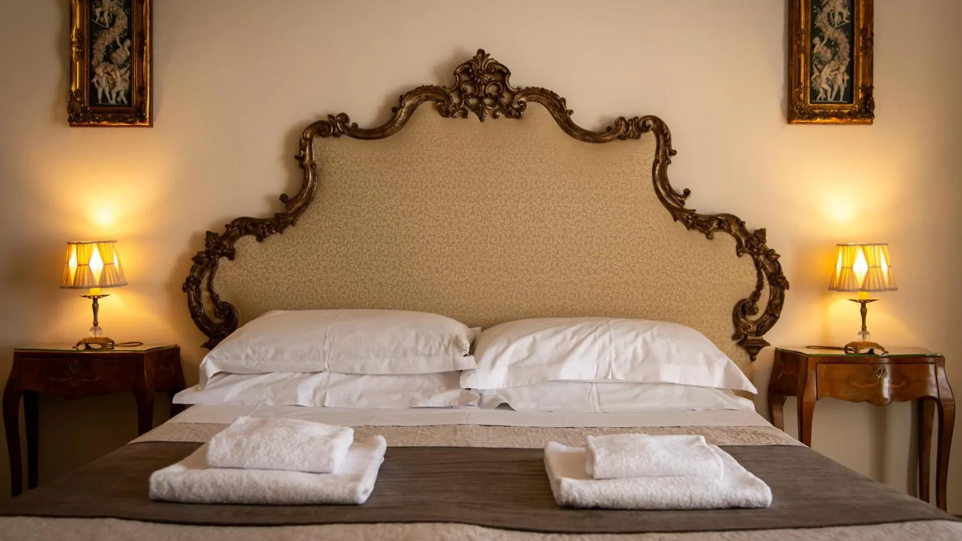 Sant'Ivo Apartments Roma 0*,  Italia